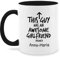 Tasse Tassen 325ml - Freund - This Guy has an awesome Girlfriend - mit Wunschname - 325 ml - Schwarz - freundschaftstasse geschenke für kumpels kaffeetasse friends-tasse kumpel cup