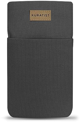 Kuratist Handy-Tasche 'AHOI' - Universell kompatibel z.B. iPhone 15/14/13 or Pro, Galaxy S24/S23, Xiaomi 14/13 - Handgefertigt aus Baumwoll-Canvas - Mit Schutzklappe - Charcoal