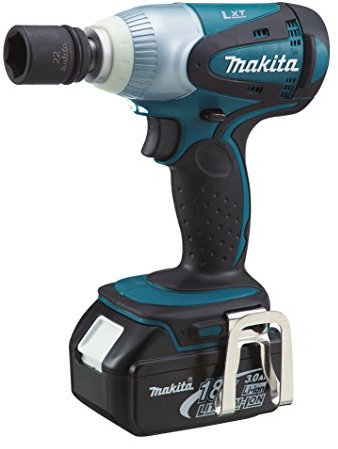 Makita BTW251RFJ Akku-Schlagschrauber 230 Nm 18 V, 2 Akkus und Ladegerät im Makpac