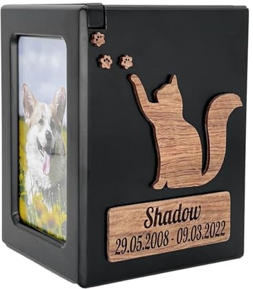 Tarngod Personalisierte Tierurne aus Holz, 3D-Katze, Name, Datum & Foto | Personalisierte Tierurne aus Massivholz mit erhabener 3D-Katze, Foto, Name & Datum; Hundeurne/Katzenurne bis 30 kg.