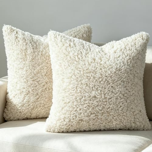 OYIMUA Weich Flauschig Deko Kissenbezug 45x45 Hellbeige 2er Set | Bouclé Sherpa Sofakissen,Dekokissen Couchkissen Plüsch Kissen,Wohnzimmer Schlafzimmer Deko Kissenhülle