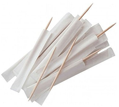 1000 palillos higienizados y envasados de forma individual, con práctico dispensador, tamaño de 6,6 cm, con doble punta, ideales para catering, puestos, eventos, cantinas o uso personal.
