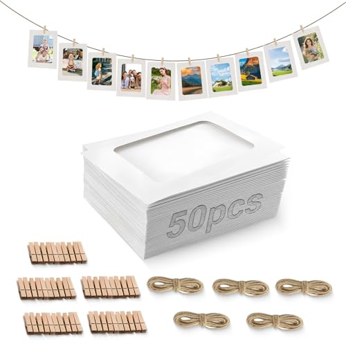 ECVUKQ 50 Stück Fotogirlande, 11.5x15.5 cm Fotoleine mit Klammern Weiß Papier Bilderrahmen DIY Papier Fotorahmen Foto Girlande mit Holzklammern Hanfseil für Dekoration Party Foto Wand