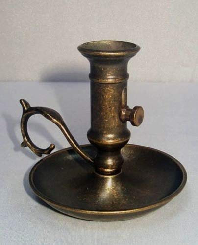 Bugia Portacandele in ottone brunito da tavolo con sali-scendi per candela
