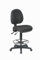 Office Star DC Series Zeichenstuhl, ergonomisch, verstellbar, gepolstert, mit 47,8 cm verchromter Fußschnur und Doppelrad-Teppichrollen, schwarzer Stoff