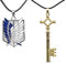 Collier avec 2 pendentifs ailes et clé de L’Attaque des Titans (Shingeki no Kyojin), Taille unique, Acier inoxydable, Sans objet