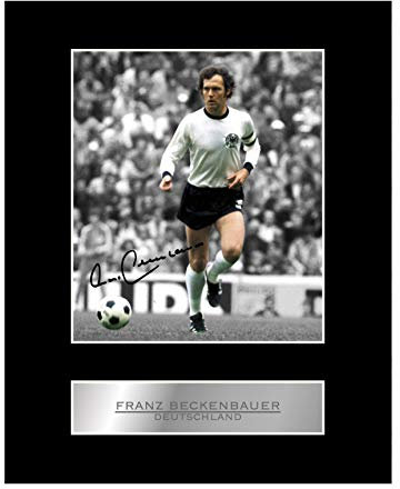 Iconic pics Signiertes Foto von Franz Beckenbauer, gerahmt, Deutschland, FC, Geschenk, Bilddruck