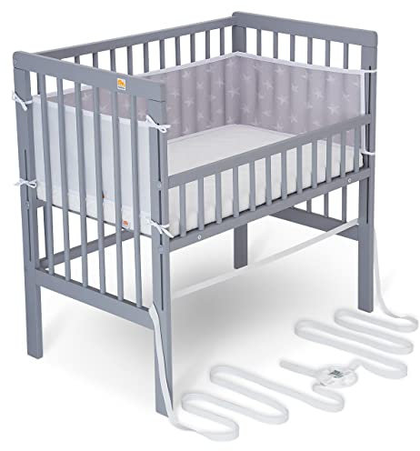FabiMax Baby Beistellbett für Boxspringbett, TÜV geprüft 2022, inkl. Matratze und Nestchen aus Netzstoff, Buche massiv grau, Classic/weiße Sterne auf grau