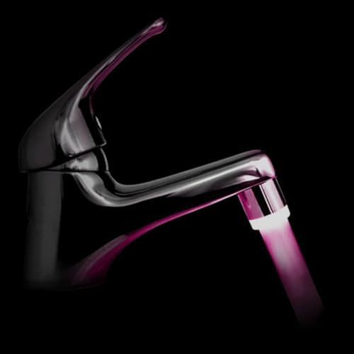 Montalampada luminoso con attacco a LED a 7 colori con effetto fuso-incatenato