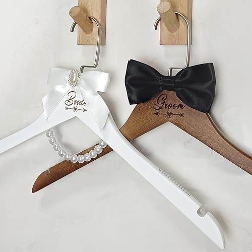 Braut-Kleiderbügel, Holz, rutschfest, Perlen-Kleiderbügel, Bräutigam-Anzug und Kleiderbügel, mit Fliege, Brautparty, personalisiertes Geschenk (Stil 3)