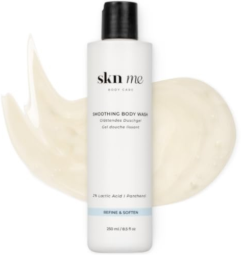 Glättendes Duschgel gegen Keratosis Pilaris, Reibeisenhaut, Erdbeerhaut, Akne und rauer Haut | Smoothing Body Wash mit 2% Milchsäure (AHA), Panthenol, Kamille, sulfatfrei, parfümfrei, Peeling, 250ml