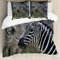 ABAKUHAUS afrikanisch Bettbezugs Set Für Doppelbetten, Zebra in Serengati Park, Milbensicher Allergiker geeignet mit Kissenbezügen, Schwarz Weiß resedagrün