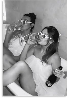 QZFNCOYU Poster, Motiv: Frau trinkt Rotwein in der Badewanne, Vintage-Schwarz-Weiß-Kunst-Poster, Leinwand-Poster, Wandkunst, Dekordruck, Bild Gemälde für Wohnzimmer, Schlafzimmer, Dekoration, 30 x 45