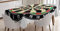 ABAKUHAUS Sport Tischdecke, Dart Board Lifestyle, Pflegeleicht Waschbar Schmutzabweisend und mit Klaren Farben Hochwertiger Druck, 140 x 170 cm, Zinnoberrot Schwarz Grün