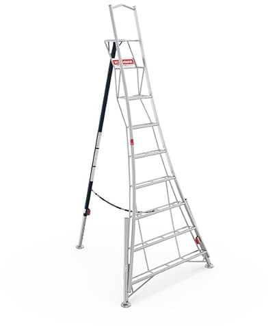 Henchman 10ft. (3.0m) 3 Leg Adjustable Platform Tripod ladder with a 150KG Load Capacity. 5 Year Warranty