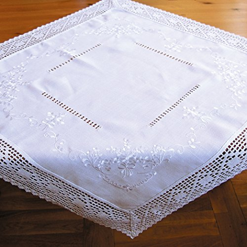 Tischdecke aus schöner Landhaus Serie Stickerei mit Häkelspitze in weiß Mitteldecke gehäkelt & Bestickt Country Chic Typ368