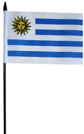 Bandera de Uruguay que agita la mano de 15 x 10 cm