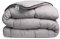 Avenue – Waschbare Bettdecke ohne Bezug – Einzelbettdecke 140 x 200 cm – Antiallergisch – Wolkenweich – Taupe/Grau – Ganzjahresdecke – Waschbar bei 60 °C
