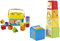 Fisher-Price CDC52 Bunte Stapelwürfel Motorikspielzeug zum Sortieren und Stapeln, ab 6 Monaten & FFC84 Babys Erste Bausteine Formensortierspiel mit Spielwürfeln und Eimer zum Verstauen