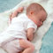 KSBD Poupée Reborn Delilah avec veines réalistes, poupée nouveau-né fille endormie, poupée Reborn réaliste en vinyle et silicone avec corps en tissu lesté, coffret cadeau peint pour enfants à partir