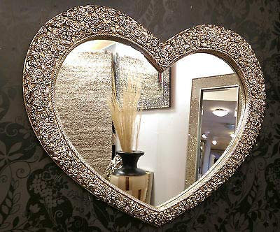 Premierinteriors Großer Wandspiegel Herz Kunstvolles Champagner Silber French engrved Roses 110 x 90 cm