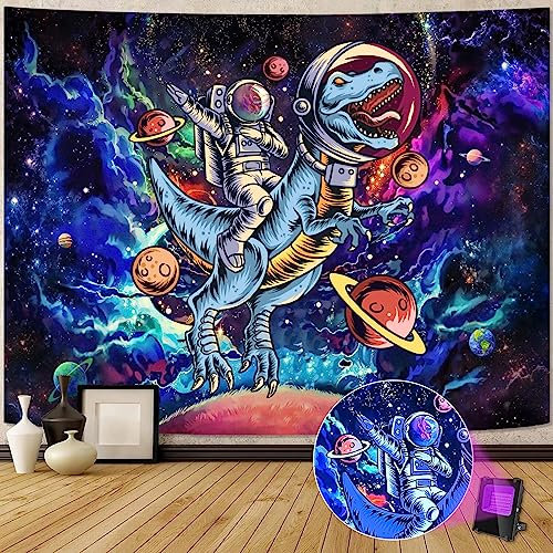 YEXIT Lustiger Weltraum-Astronauten-Wandteppich, Schwarzlicht, Trippy Galaxie, Universum, Planeten, coole Wandteppiche für Teenager, Jungen, Grunge-Raumposter (Dinosaurier, 150x200 cm))