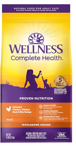 Wellness Complete Health Adult Dry Cat Food, Natural, Wholesome Grains Kibble, Chicken Recipe, 5 lb Bag