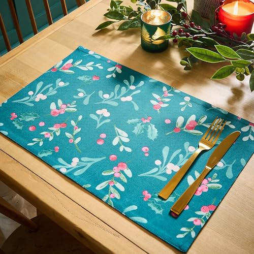 Catherine Lansfield Christmas Holly and Mistletoe Cotton 30x46 cm Dining Placemat 4 Pack Green