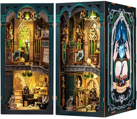 Cutefun DIY Book Nook Kit Maison de Poupées Miniatures Nook Nook Puzzle 3D Livre Bois Serre-Livres d'art avec Lumière LED et Feuille de poussière enfichable,Darkness Common Room(RK05B)
