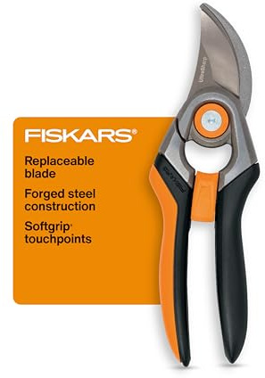 Fiskars Geschmiedete Softgrip-Gartenschere mit austauschbarer Klinge, rostbeständig, reibungsarme Beschichtung, präzisionsgeschliffene Stahlklinge bleibt scharf auch bei schweren Höfen und Gärten