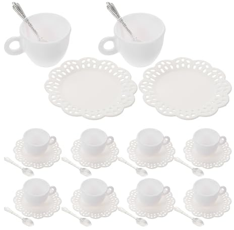 Mikinona Ensemble Miniatures de 10 Tasses à Café Blanches avec Soucoupes à Bordure Dentelle et Cuillères Métal, Service à Thé pour Maison de Poupée, Accessoires de Jeu Miniature Réalistes