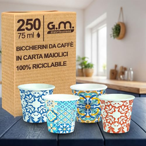 G.M. DISTRIBUZIONE 250 Pezzi Bicchieri da Caffè in Carta con Grafiche Maioliche, 75 ml, Biodegradabili Biocompostabili, Usa e Getta, 4 Colorazioni, Ideale per Casa, Ufficio, Asporto Bevande Calde