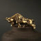 DUOLAIYUNSO Bronzefigur, 4,3 x 2,1 x 1,6 cm, Vintage-Kupferfigur, wohlhabender Stier, Glücksbringer, Feng Shui, Schreibtischdekoration, Messingtiere, Kuhfiguren, Miniaturen, Basteln