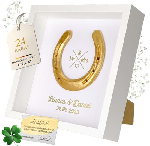 Thiger Hochzeitsgeschenk | Hufeisen im Bilderrahmen | Glückshufeisen mit Personalisierung | Personalisiertes Geschenk zur Hochzeit | Persönliches Geschenk Brautpaar | Geschenk Namen (Vergoldet/Weiß)