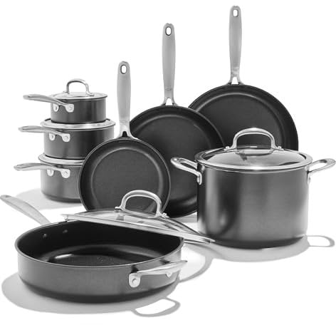 OXO Softworks 13-teiliges Kochgeschirr-Set, 3-lagige deutsche Antihaftbeschichtung, Bratpfannen, Töpfe, Sautepfanne, Suppentopf, Deckel, spülmaschinenfest, Grau