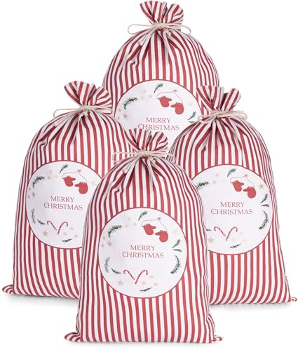 BRUBAKER 4 Weihnachtssäcke Merry Christmas Rot Weiß - 80 cm Geschenksack Weihnachten - Nikolaussack Sack Baumwolle mit Kordel für Geschenke - Tanne, Sterne, Zuckerstange und Handschuhe