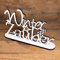DEKO-LANDO Winter Deko Schriftzug - Winterzauber - Aufsteller aus Holz weiß mit Schneeflocken & Sternen Weihnachtsdeko 21 x 13 cm