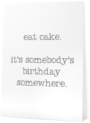 Papierschmiede® Bilder Home XXL Kunstdruck A1 (59,4x84,1 cm) Spruch Poster Zuhause Schrift Bild Wanddeko in schwarz weiß, Sprüche für Wohnzimmer Büro Küche, Eat Cake - It's someones birthday