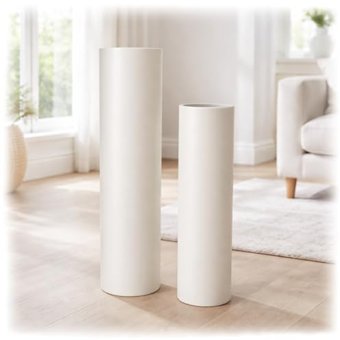 Leewadee Bodenvase Set (2 Stück) - große, hohe Metal Deko-Vasen in Weiß, 60/47 cm - stilvolles Statement für Wohnzimmer, Schlafzimmer, Flur, Kamin & Büro - für Pampasgras & Kunstzweige