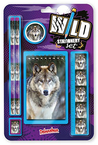 Wild Stationery Set - Wolf von Deluxebase. Diese niedlichen Stationären Schulsets für Jungen enthalten 2 Bleistifte, Radiergummi, Spitzer, Lineal und Notizbuch