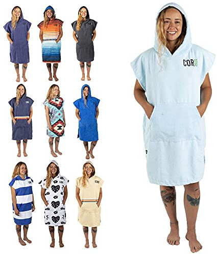 COR Surf Schnelltrocknend Surf Poncho Herren und Damen, Umkleidehilfe extra lang aus Mikrofaser – Badeponcho und Poncho Handtuch zugleich (Mittel, Hellblau)