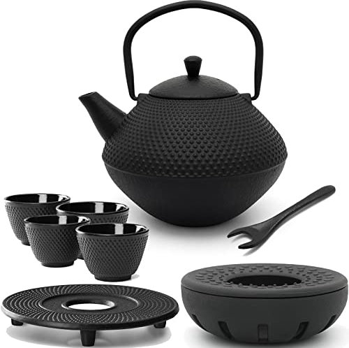 Bredemeijer Teekanne Set Gusseisen 1.0 Liter - mit Edelstahl Tee-Filter Sieb-Einsatz - 4 Teebecher (Tassen) Untersetzer & Stövchen & Deckelheber - 8-teiliges Teeset für losen Tee