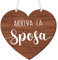 Targa Matrimonio Arriva la Sposa Cartello Cuore in Legno Matrimonio per Paggetti e Damigelle con Nastro Decorazione Bomboniere Regalo Matrimonio Nozze Promessa