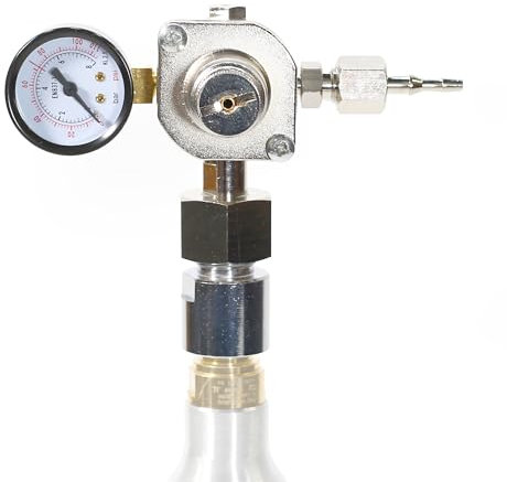 Kohlensäure 1/4 Schlauchanschluss mit Druckregler und Manometer für CO2 Zylinder inkl. Adapter zum Anbringen auf Sodasprudler -Zylindern mit TR21-4 Gewinde - Flasche Konverter