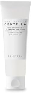 SKIN1004 Madagascar Centella Tone Brightening Cleansing Foam Gel – Koreanischer Gesichtsreiniger mit Vitamin C und Fruchtenzymen – Peelt sanft, beruhigt und hellt auf, 125 ml (125ml)