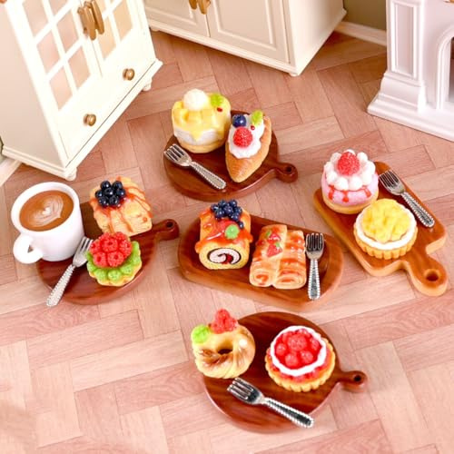 KARLOR 21 Stück Mini Kuchen Kaffee Set Croissant Apfelkuchen mit Teller Löffel, Miniatur Dessert Himbeertorten Blaubeerkuchen Mini Lebensmittel Getränke Nachtisch Mini Szene Tischdeko (21 Pcs)