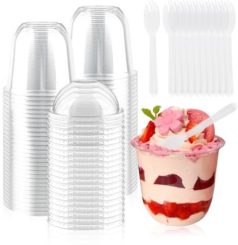 XIAQICA 50 Verrines Plastiques avec Couvercle 360ml Pot Tiramisu Transparent Mini Gobelets à Dessert avec 50 Cuillères, Verrine Plastique pour Faits Maison, Pudding, Mousse, Glace