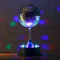 LED Spiegelkugel 13cm mit Standfuß - 18 bunte LED - Batterie und USB Betrieb - silber