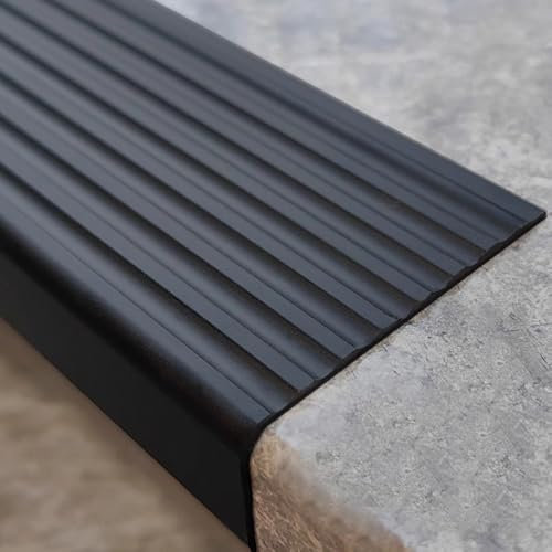 Treppenkantenschutz Aluminium Treppenkantenprofil Selbstklebend Treppenprofil Anti-Rutsch Winkelprofil, L-Form Treppenkante, Hilfe Für Ältere Menschen Und Kinder Beim Gehen ﻿(Black,L50cm/20in)