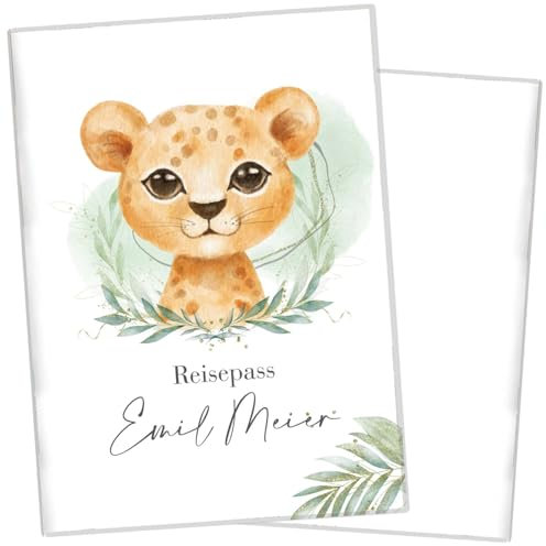 cozy racoon NEU Reisepasshülle für Kinder | Hochwertige Hülle für den Reisepass Deines Kindes |Design Löwen Junge (mit Name/mit Personalisierung)